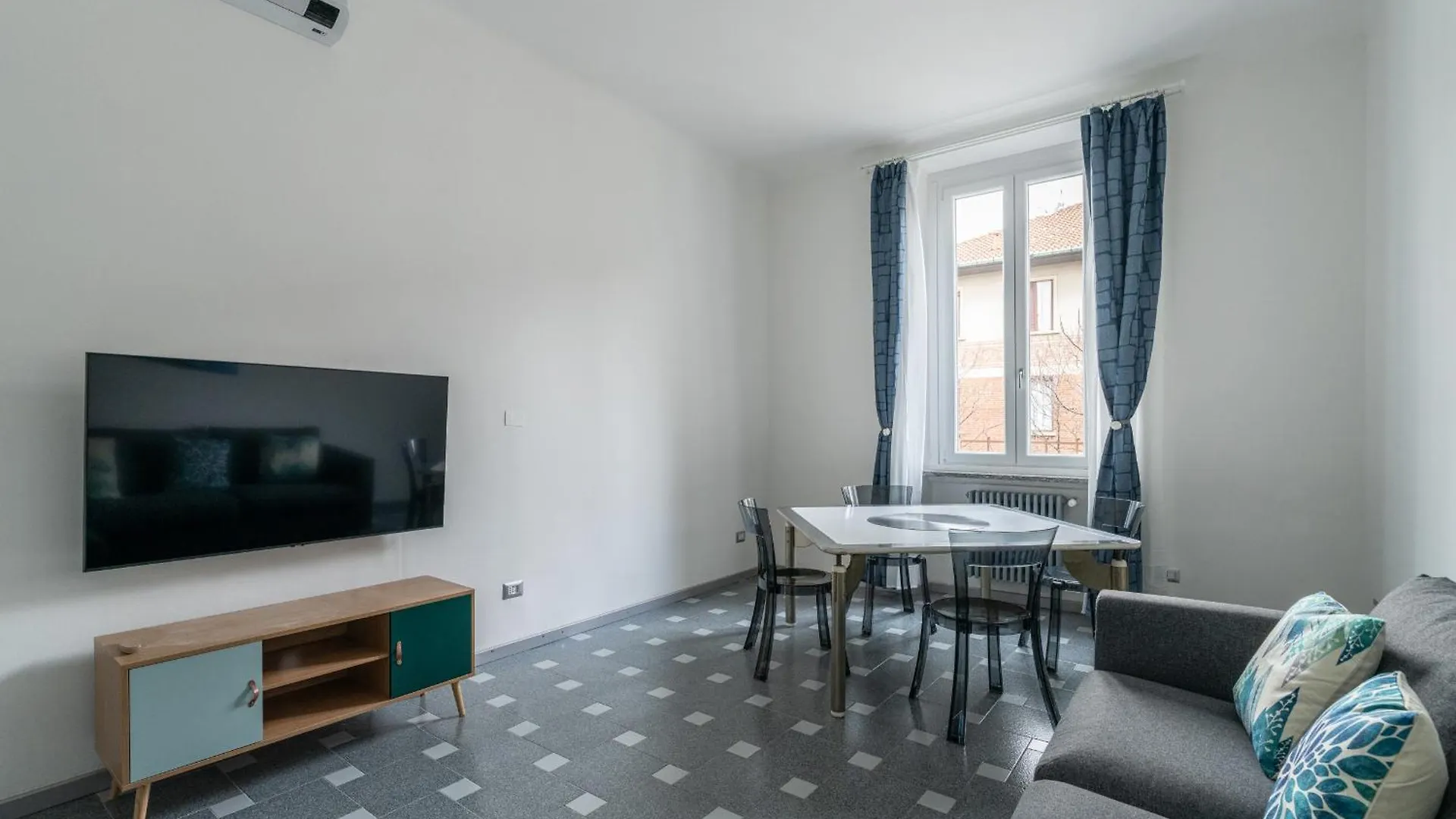 Appartamento Plinio Milánó Apartman